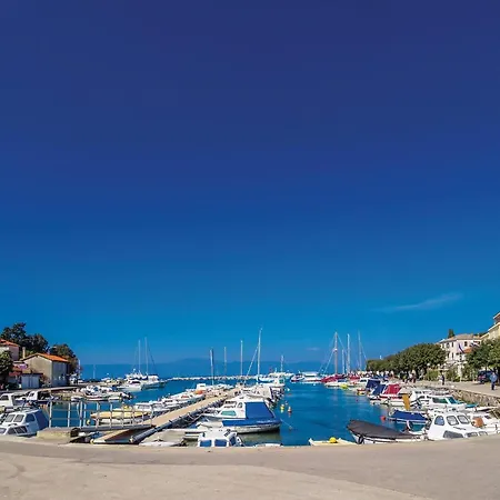 Amazing In With Wifi Apartment Malinska